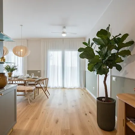 Stunning Park View I 40sqm Terrace L 3bdr L 140sqm