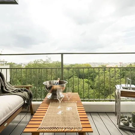 Apartamento Stunning Park View I 40sqm Terrace L 3bdr L 140sqm Bucarest