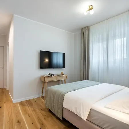Stunning Park View I 40sqm Terrace L 3bdr L 140sqm ブカレスト