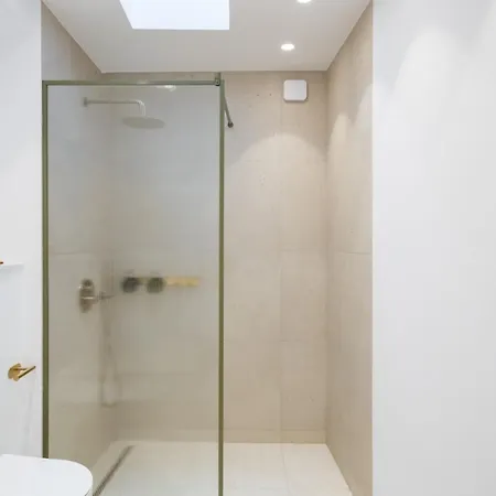 Apartamento Stunning Park View I 40sqm Terrace L 3bdr L 140sqm Bucarest