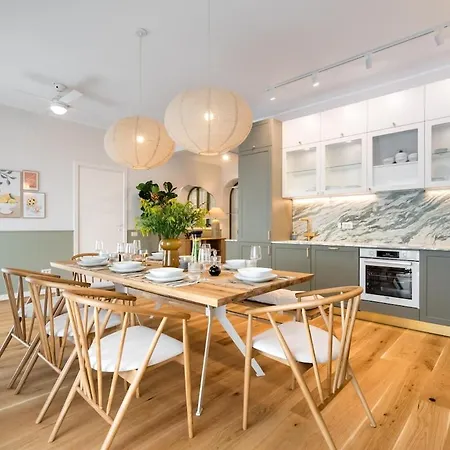 Stunning Park View I 40sqm Terrace L 3bdr L 140sqm アパート *