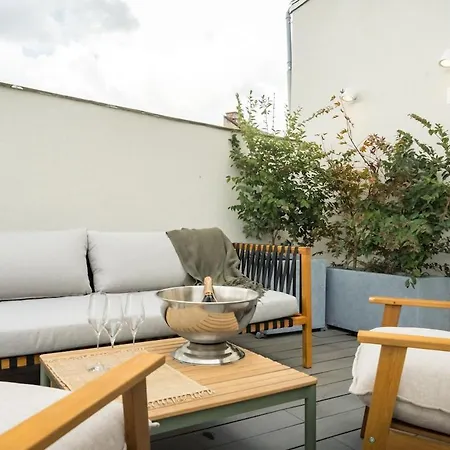 Stunning Park View I 40sqm Terrace L 3bdr L 140sqm