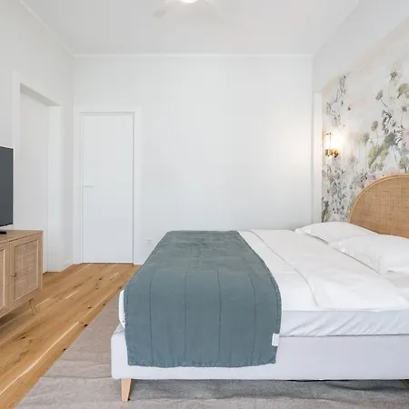 アパート Stunning Park View I 40sqm Terrace L 3bdr L 140sqm ブカレスト