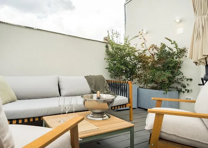 Stunning Park View I 40sqm Terrace L 3bdr L 140sqm