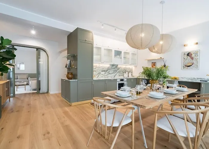 Stunning Park View I 40sqm Terrace L 3bdr L 140sqm Apartmán Bukurešť