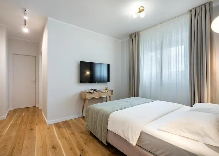 Stunning Park View I 40sqm Terrace L 3bdr L 140sqm Bukarest